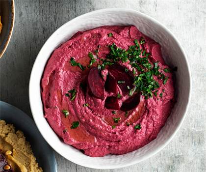 RECEPT: RODE BIETEN HUMMUS