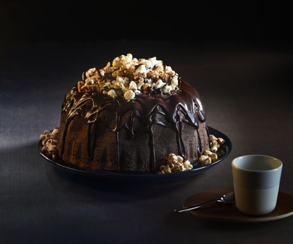 RECEPT: MOKKA-RINGCAKE MET KARAMELPOPCORN