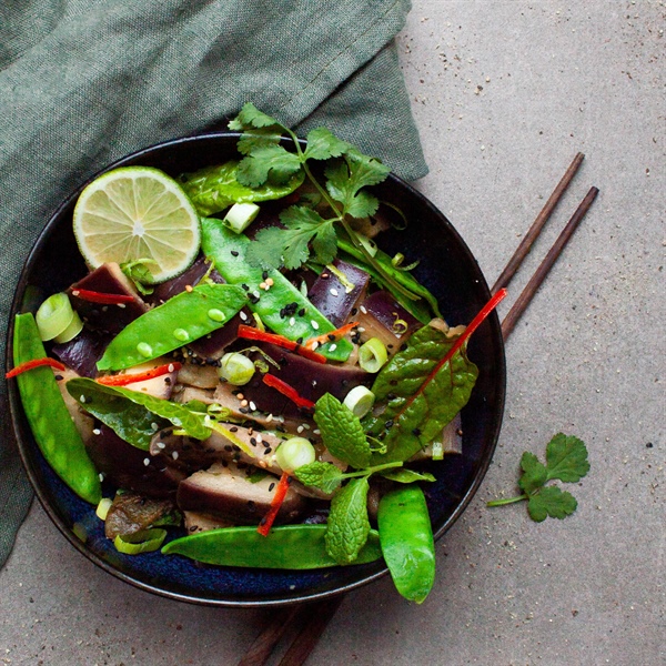 ZOMERRECEPT: SNELLE AZIATISCH GESTOOMDE AUBERGINE